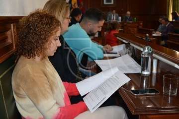 Juan Antonio Peña, ayer en los estudios de Radio Faycán y hoy en el Pleno ordinario de enero (Foto TA y Francisco Javier Santana)